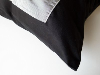 画像1: PEEL&LIFT        square pillow with insert  クッション・ブラックマルクスパッチ