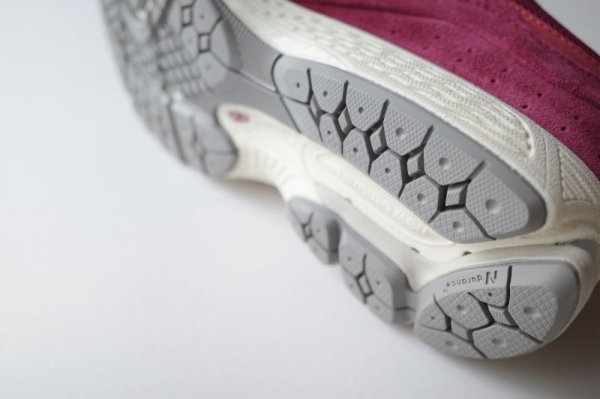 画像15: New Balance       M2002R HA (15)