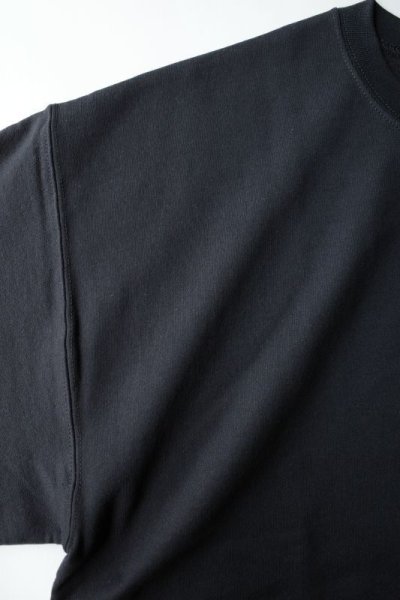 画像2: RELAX FIT       リラックスフィット ”MUFF POCKET CREW SWEAT”スウェットシャツ・ブラック
