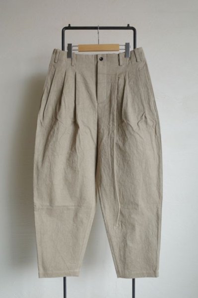 画像1: AXIS       3 Tucks Tapered Pants・BEIGE (1)