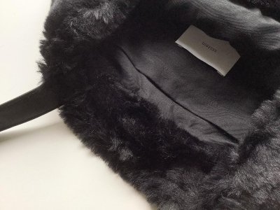 画像2: ssstein         ACRYLIC FUR TOTE BAG・BLACK