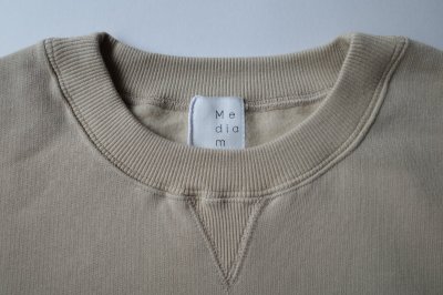 画像1: Mediam       Curve Sleeve Sweat Pullover・Beige