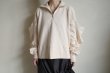 画像14: naokitomizuka       power shoulder half zip sweatshirts・beige (14)