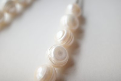 画像2: THE SUNNY       SWIRL PEARL NECKLACE