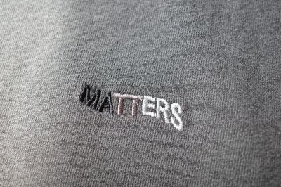 画像2: renewces       "front switching embroidery T-sh"・shadow×monotone MATTERS