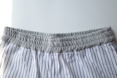 画像1: renewces       "combi shorts of different materials"・wht.blue×grey