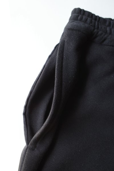 画像3: renewces       "combi shorts of different materials"・black×corduroy