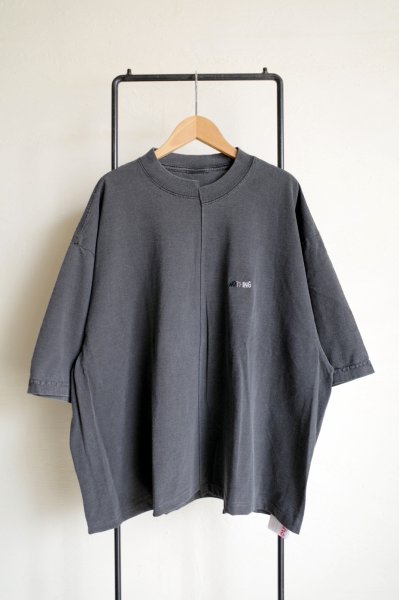 画像1: renewces       "front switching embroidery T-sh"・shadow×monotone NOTHING (1)