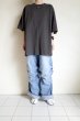 画像10: renewces       "different lengths for front&back T-sh"・off black (10)