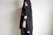 画像6: renewces       "inside-out shoulder slits T"・black ×monotone (6)