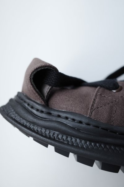 画像1: beauty・beast       ROLL-TONGUE STAINING SHOES feat. Maison MIHARA YASUHIRO (MID CUT)・BROWN×BLACK