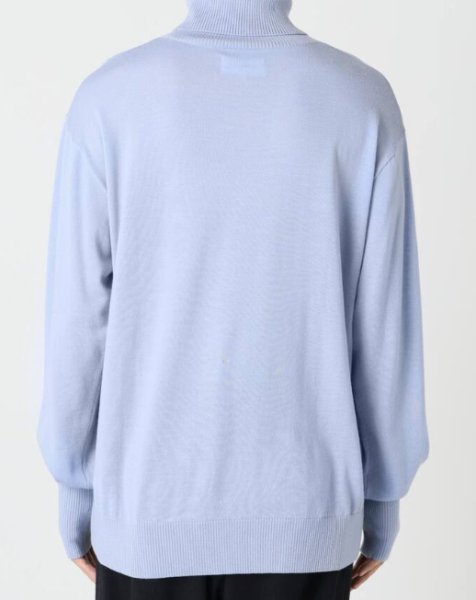 画像4: FOLL       washable wool turtleneck sweater・sax (4)