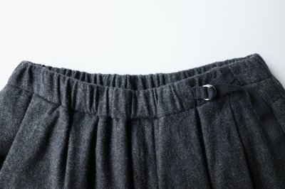 画像1: Dulcamara 縮絨ウールタックワイドパンツ・チャコールグレー