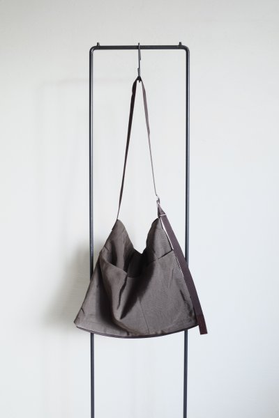 画像1: NL       ニール KYTE ショルダーバッグ・twillnylonブラウン (1)