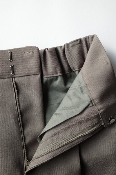 画像2: IFMEH Gabardline tack trousers・ olive