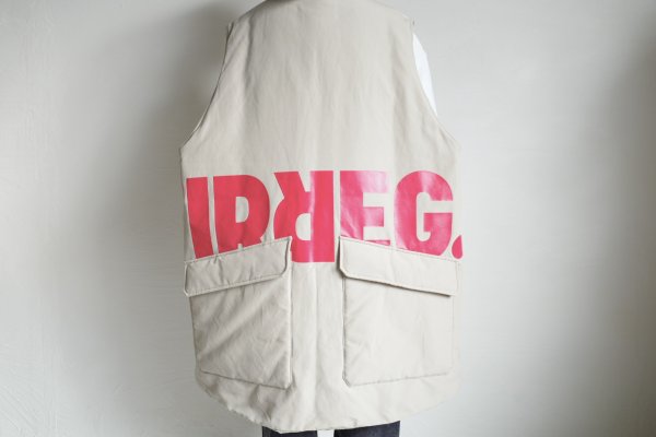 画像16: blackmeans irregular       オーバーサイズパデットスリーブレスコート・BEIGE (16)