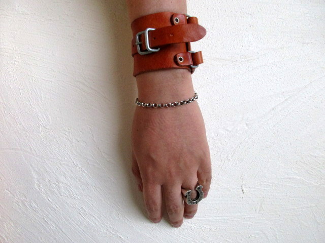 PEEL&LIFT leather wrist strap レザーリストバンド・camel - tity