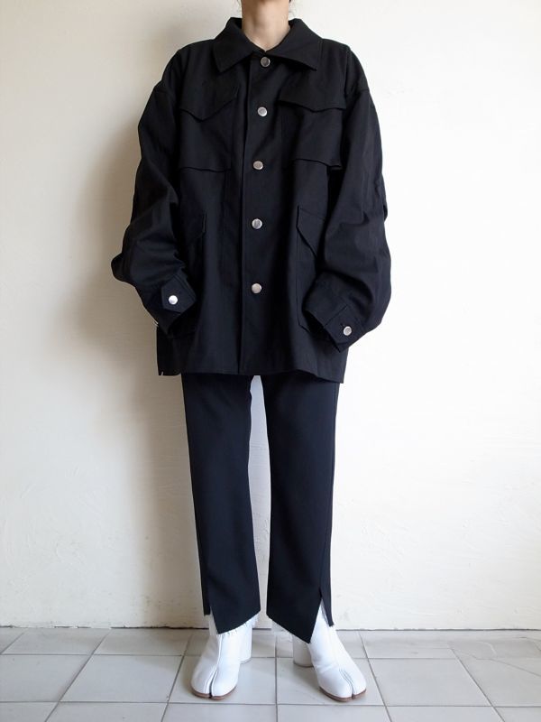 issuethings 01-c-01type1・BLK - tity