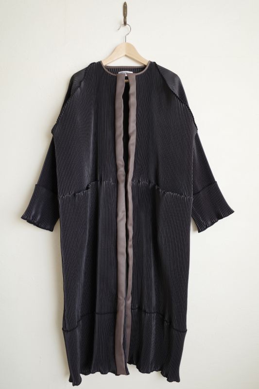 kotoha yokozawa 40%OFF コトハヨコザワ pleats coat・black