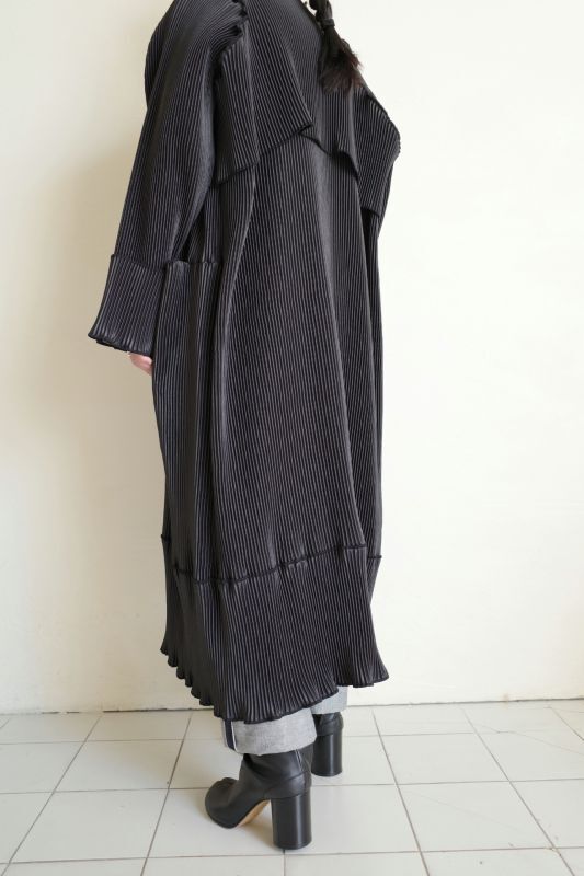 kotoha yokozawa コトハヨコザワ pleats coat・black - tity