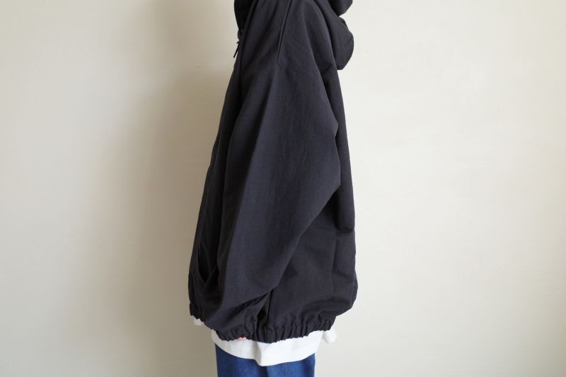 RELAX FIT リラックスフィット ”NYLON EASY HOODIE”ナイロンフーディー