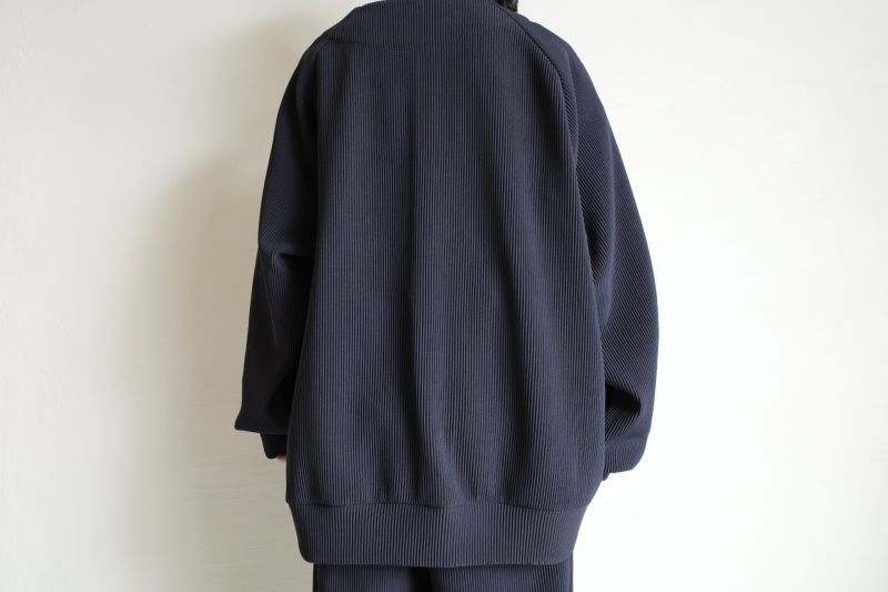 stein GRADATION PLEATS CARDIGAN・DARK NAVY