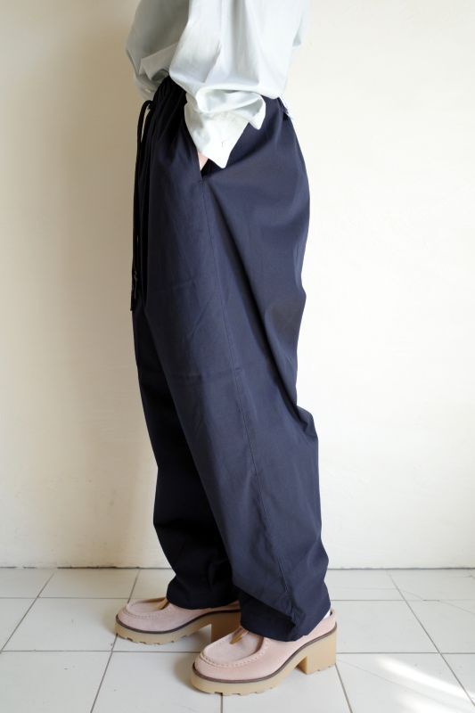 UNTRACE UNTRACE BASIC TAPERED STRETCH TRACK PANTS・DARK NAVY - tity