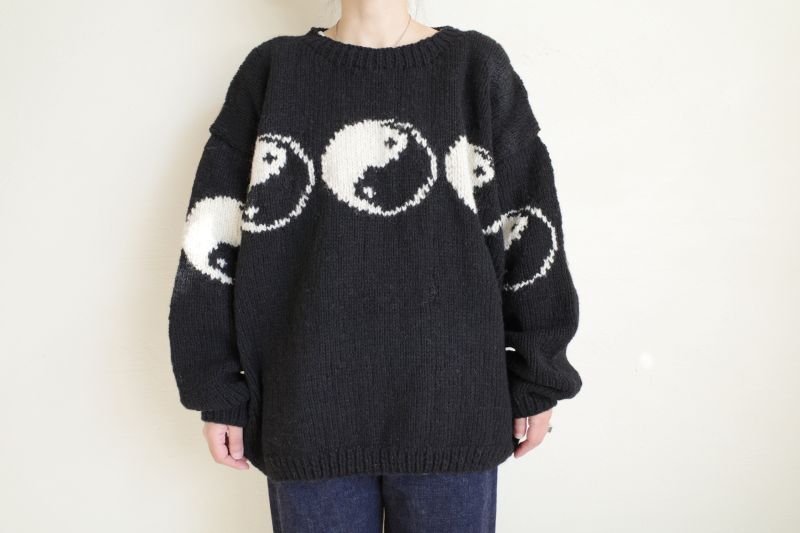 MacMahon Knitting Mills Line Yin&Yang Crew Ncek Knit・BLACK - tity