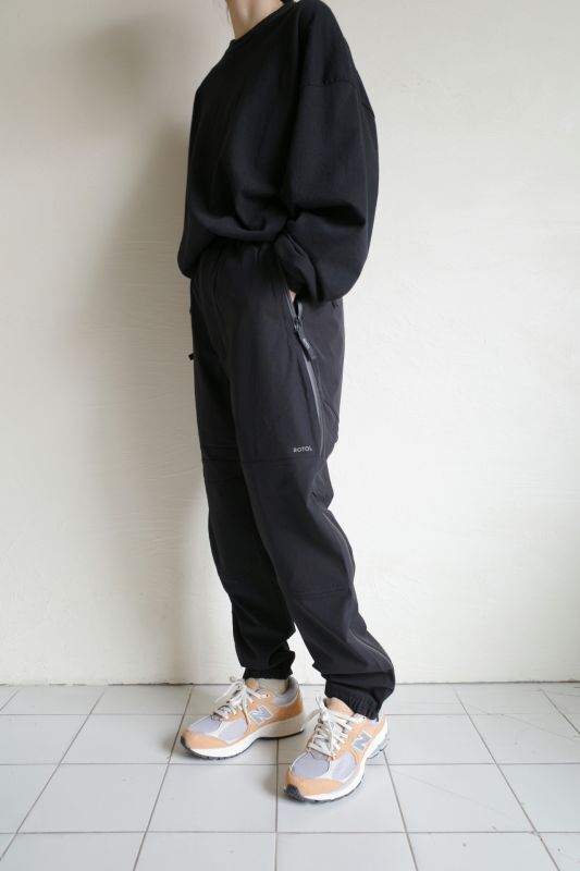 ROTOL TWIST TRACK PANTS・BLACK - tity