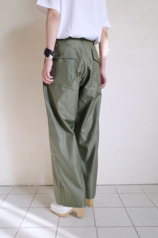 INTERIM インテリム GIZA BACK SATIN BAKER PANTS・OLIVE - tity