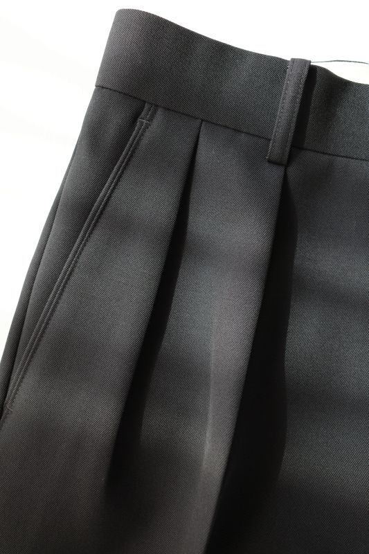 INTERIM インテリム PURE BLACK WOOL 2-TUCK STRAIGHT SLACKS・BLACK