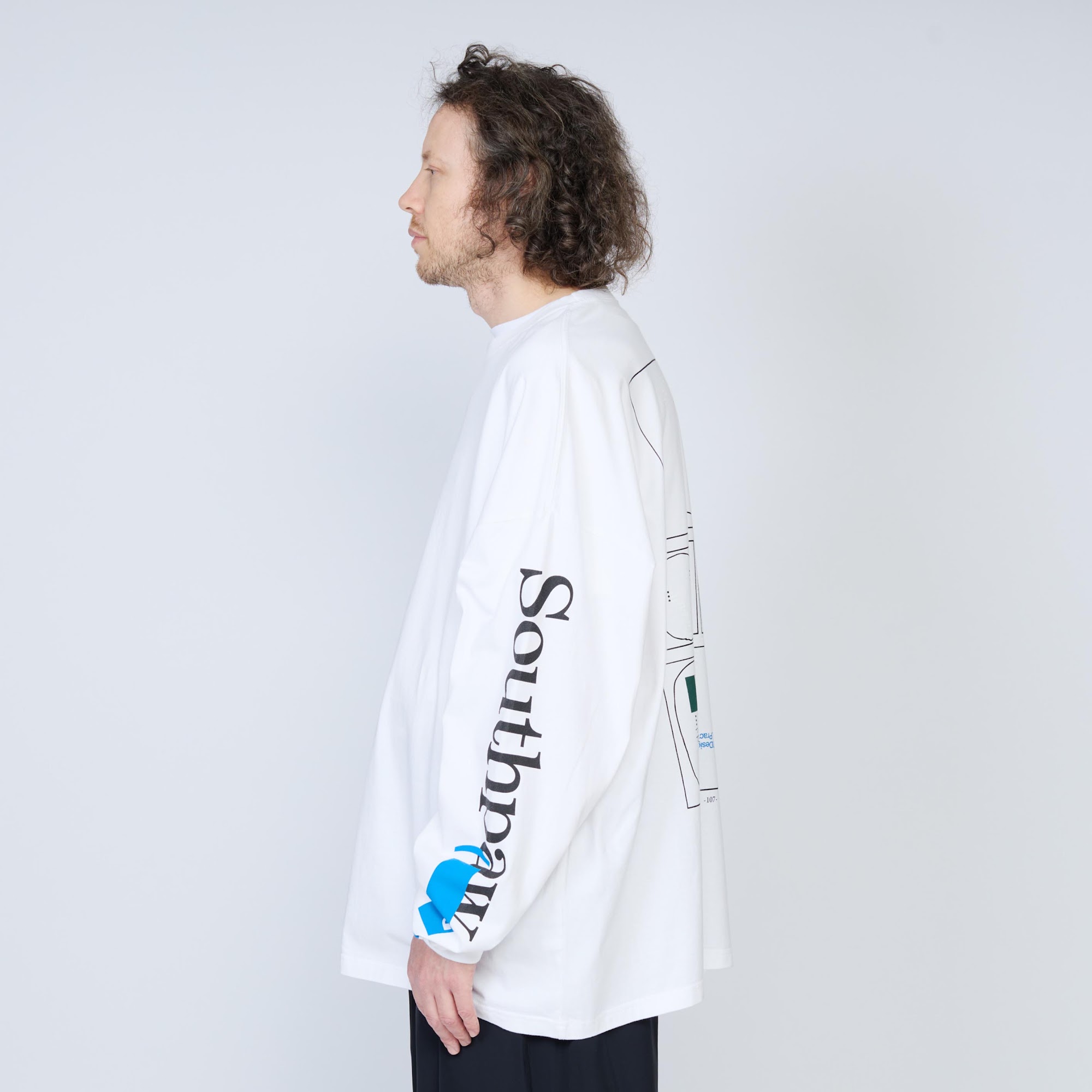 UNTRACE ロゴ長袖カットソー ホワイト UNTRACE L/S GRAPHIC TEE・WHITE - tity